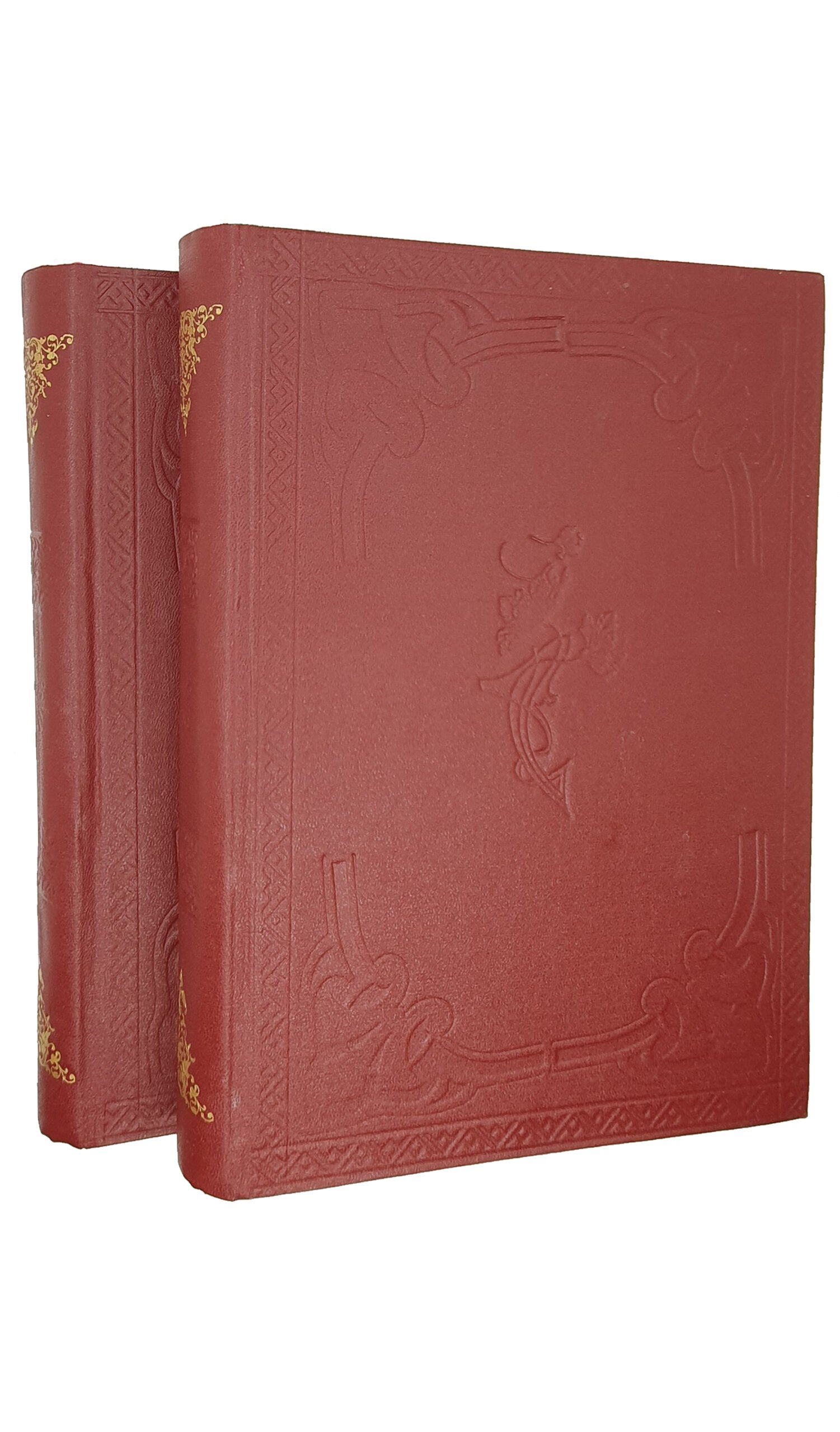 Столетие Киевской первой гимназии. (1809-1811-1911 гг.) Том II (Обзор истории гимназии. Часть 1) и  III (Обзор истории гимназии. Часть 2).  КИЕВ.  Типография С.В. Кульженко. 1911.