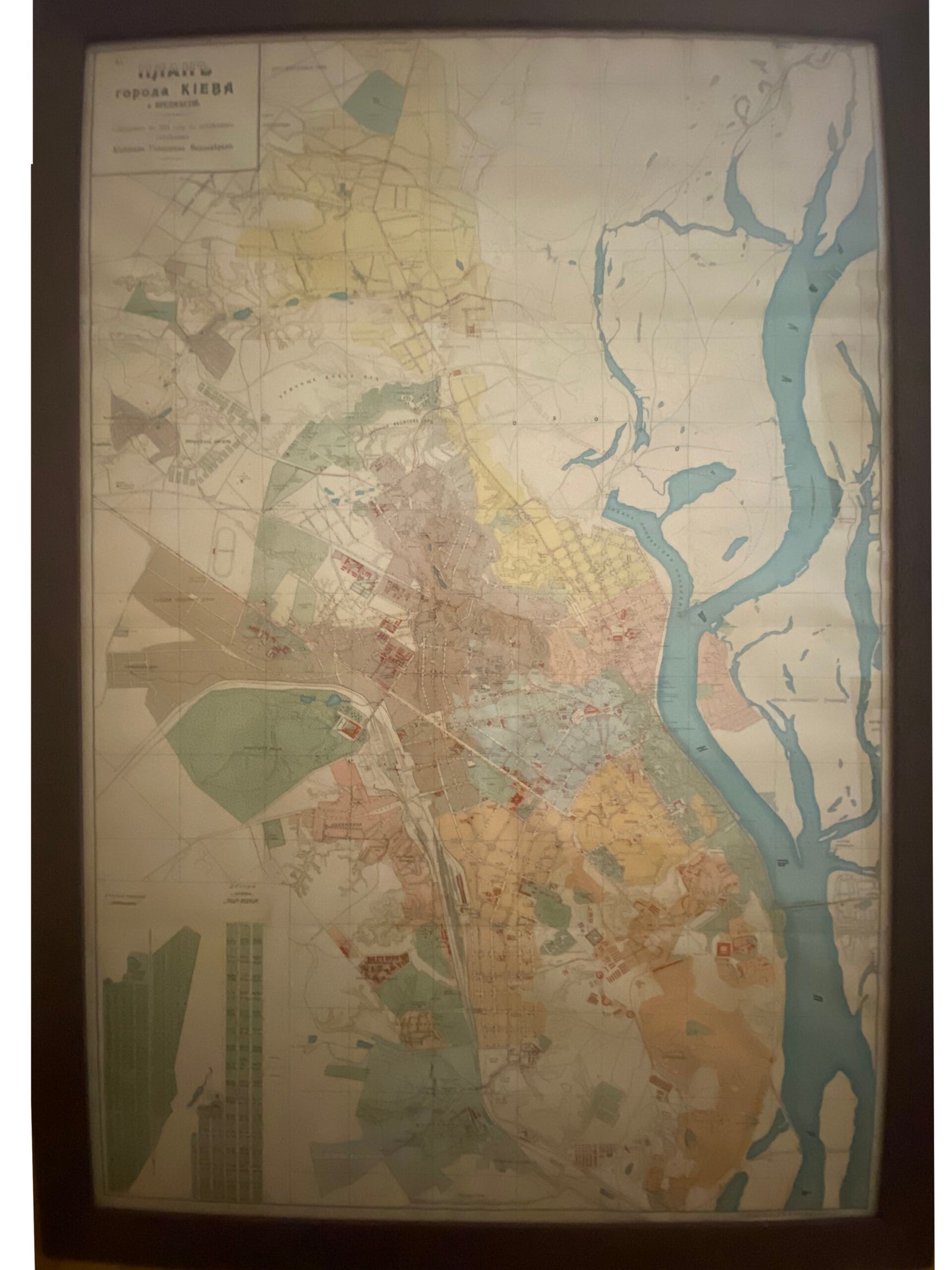 ПЛАН города КИЕВА и предместий.  Составлен в 1914 году по последним сведениям  Киевскими Городскими Землемерами.